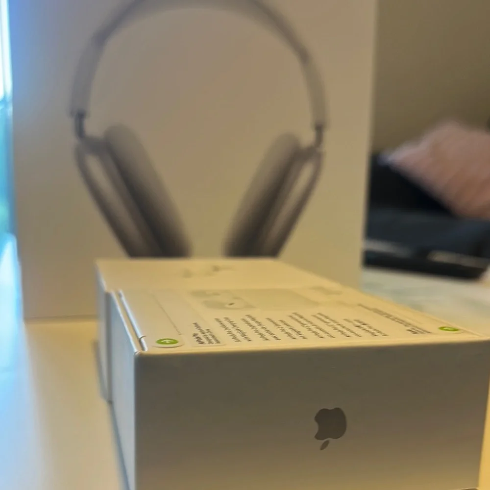 Apple AirPods Pro.